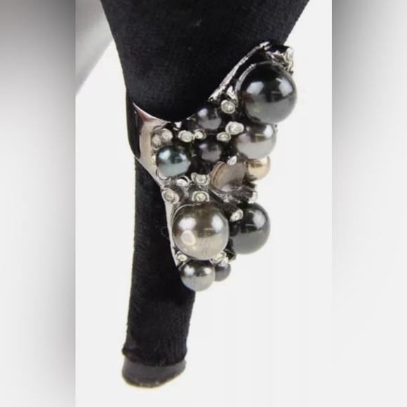 CHANEL Pearl Back Strap Sandals - Picture 7 of 10